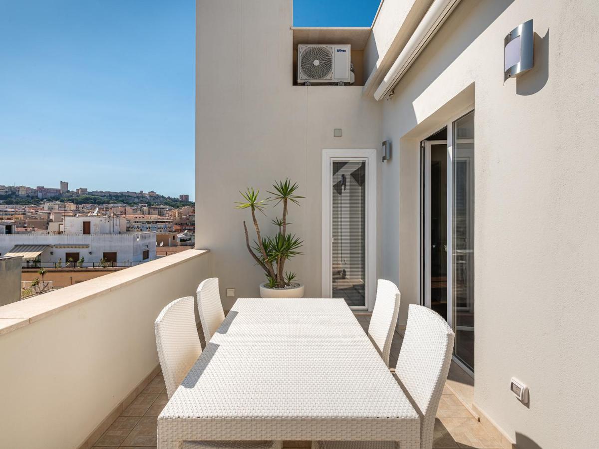 Apartamento Penthouse Center Cagliari Exterior foto
